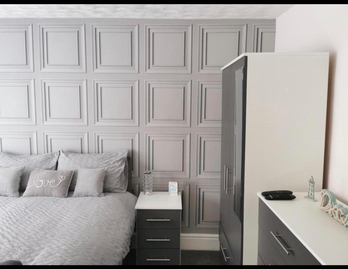 Sea View Lavish Apartment Sky Tv Whirlpool Bath Huge Balcony Newly Refurbished بريدلينغتون المظهر الخارجي الصورة